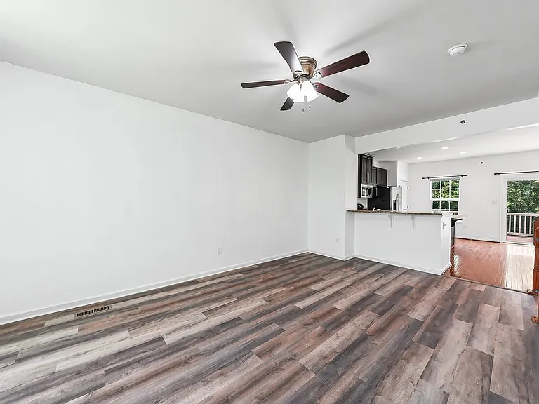 1222 Carrick Ct — Photo 11