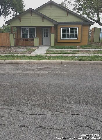 2nd image of 1002 Guadalupe Ybarra St