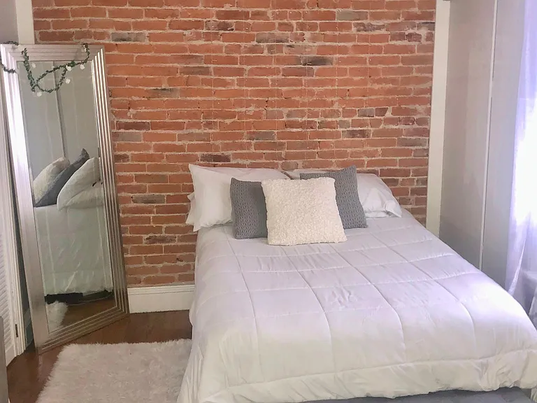 131 E North St #2F — Photo 3