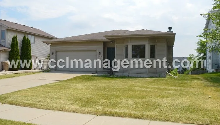 7329 Blue Maple Trl — Photo 1