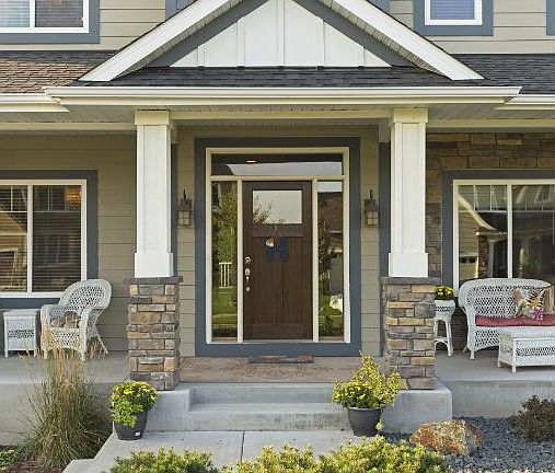 2nd image of 3026 Aspen Lake Dr NE