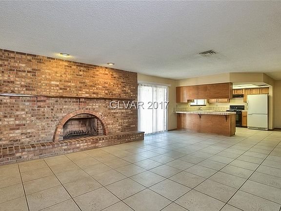 5th image of 4820 E Cleveland Ave