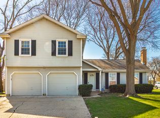 742 S Bennett Ave, Palatine, IL