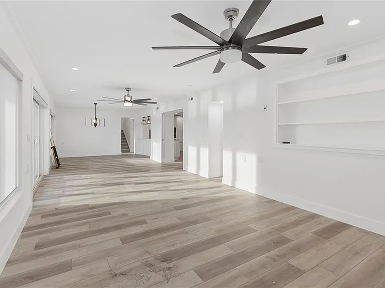 5400 Denver St NE — Photo 29