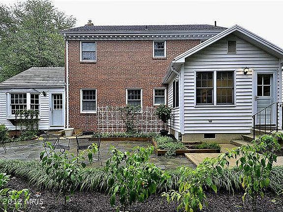 3rd image of 2626 Fort Scott Dr