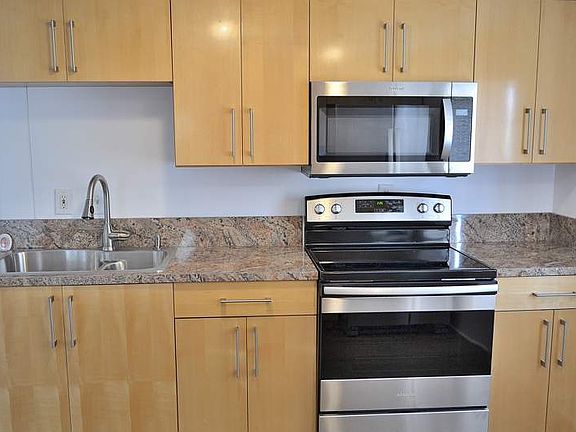 4th image of 816 Spanish Moss Dr