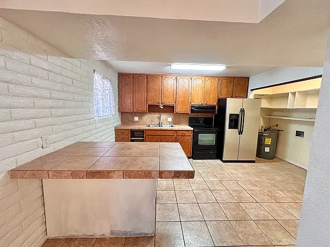 2112 S 11th Ave, Yuma, AZ 85364 | HotPads