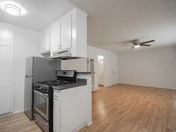 2nd image of 724 Machado Dr #728