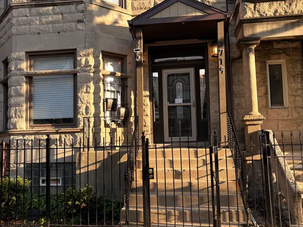 3719 W Lexington St, Chicago, IL
