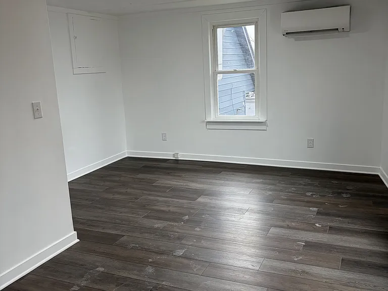 103 E Driscoll Dr #7 — Photo 3