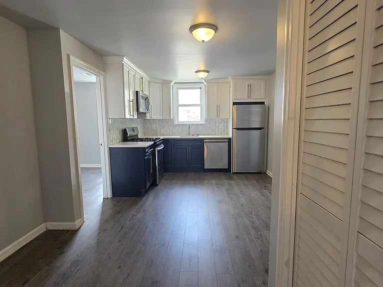 503 20th St #2 — Photo 16