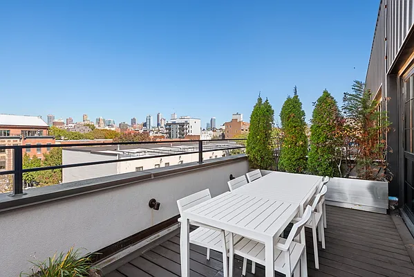 Rented by Compass | media 23