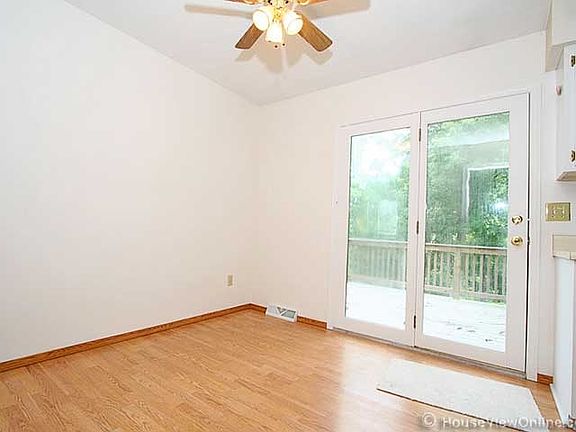 2nd image of 1134 Lakewood Dr
