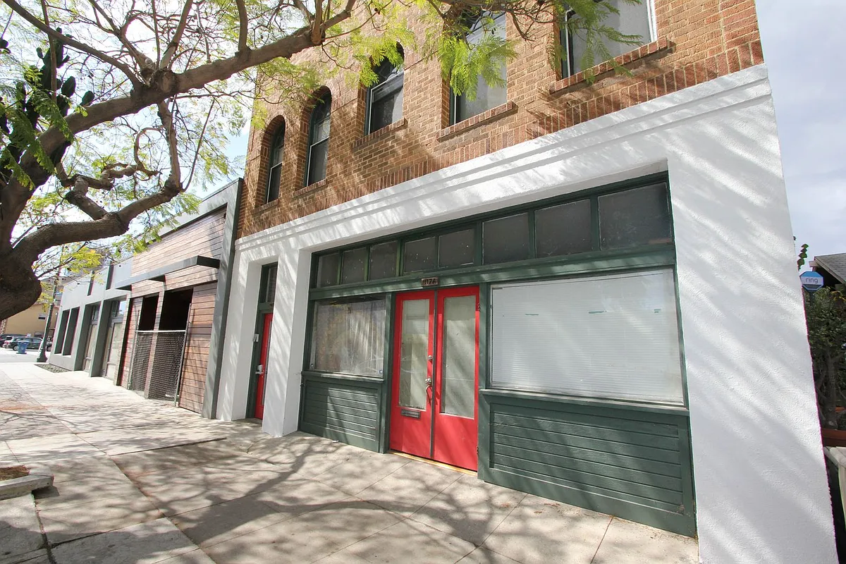 Building Photo - 415 Olive Ave