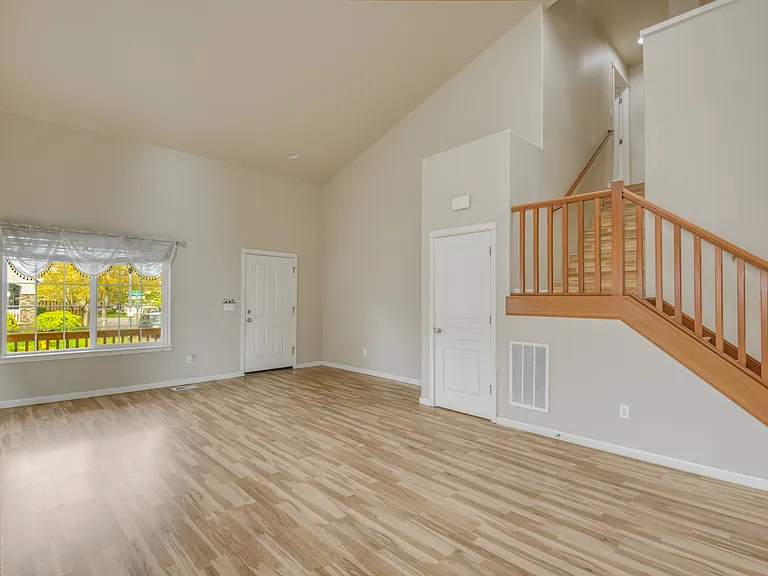 21626 SW Parkin Ln — Photo 5