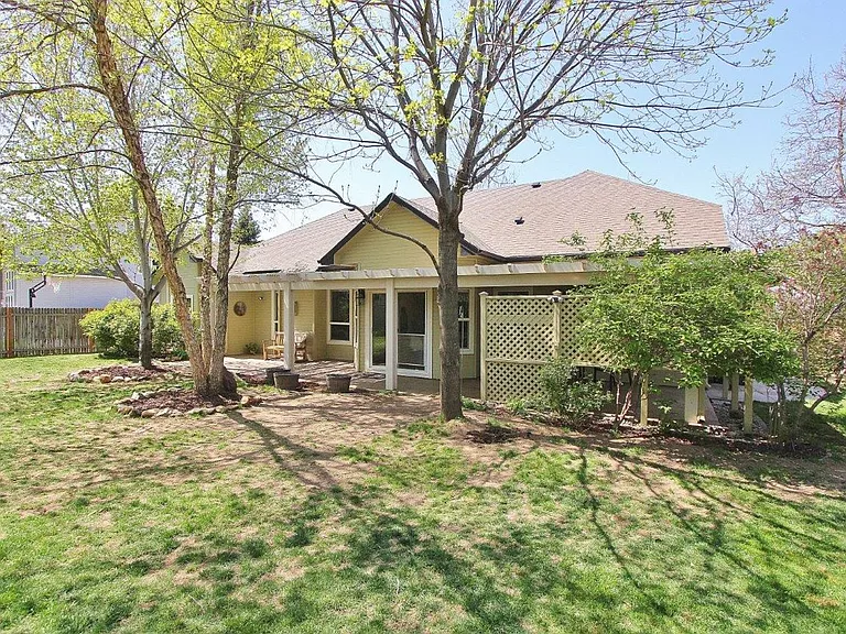 2074 S Tollgate Way — Photo 27