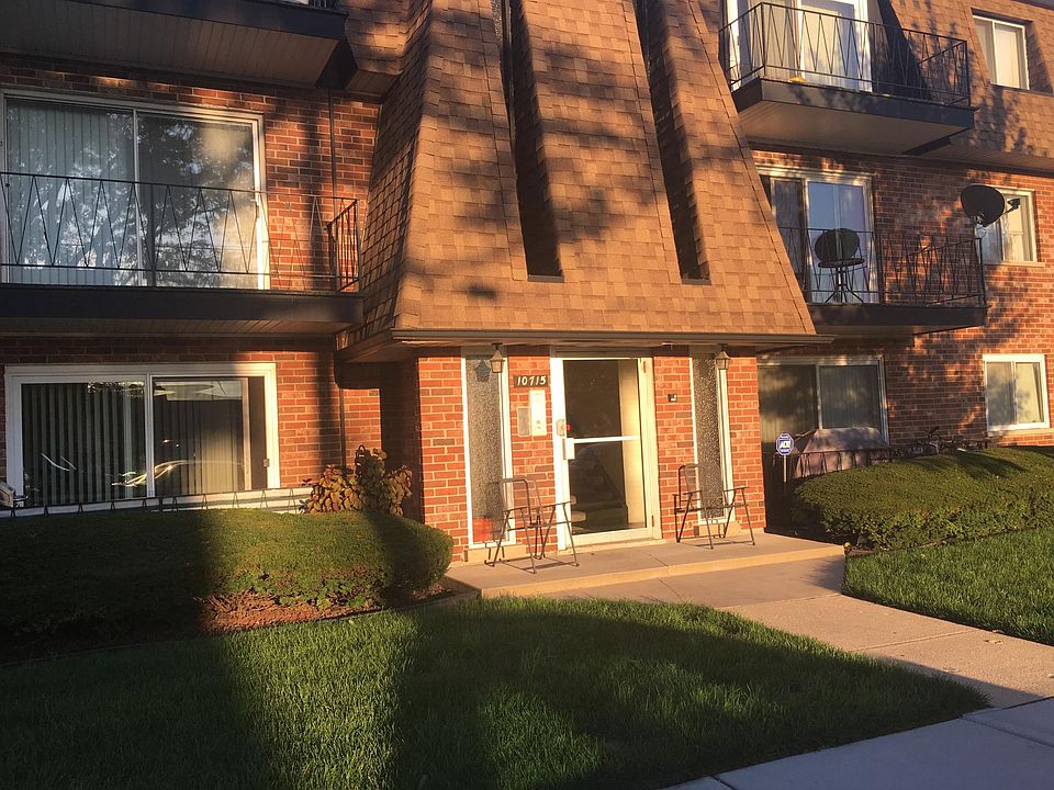 1st image of 10715 S Keating Ave APT 2C