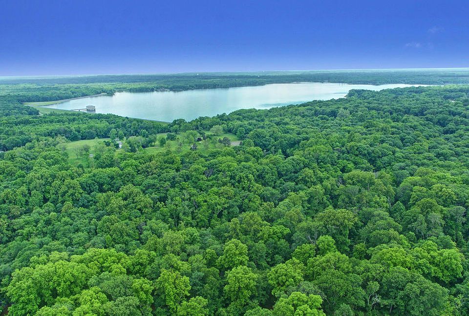 1st image of 20 Natures Dr