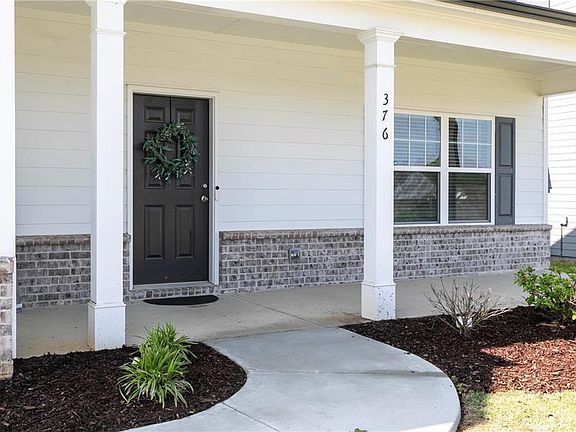 2nd image of 376 River Run Dr
