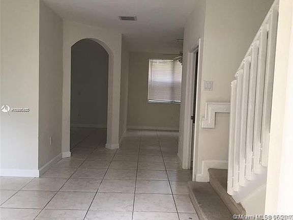 4th image of 1388 NE 33rd Ave #10824