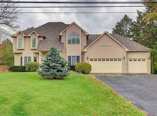 4535 Ivanhoe Ave, Lisle, IL 60532