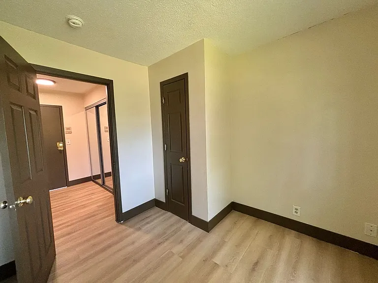 Breckenridge Davenport Apartments — Photo 107
