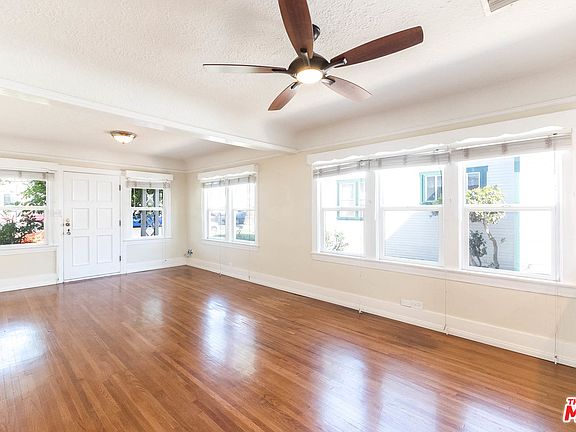 2nd image of 3928 Revere Ave