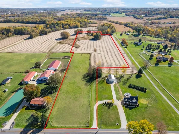 Blake Rd, Wadsworth, OH 44281