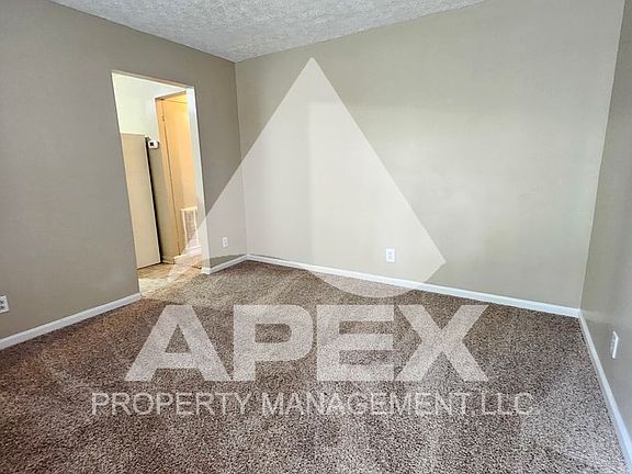 3rd image of 220 Ogle Ave APT 4