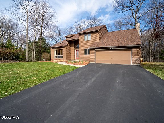 3rd image of 1 Newport Dr