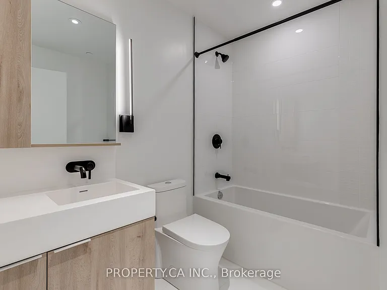 127 Broadway Ave #1401 — Photo 16
