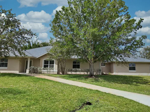 2879 SE Peru Street, Port St Lucie, FL 34984