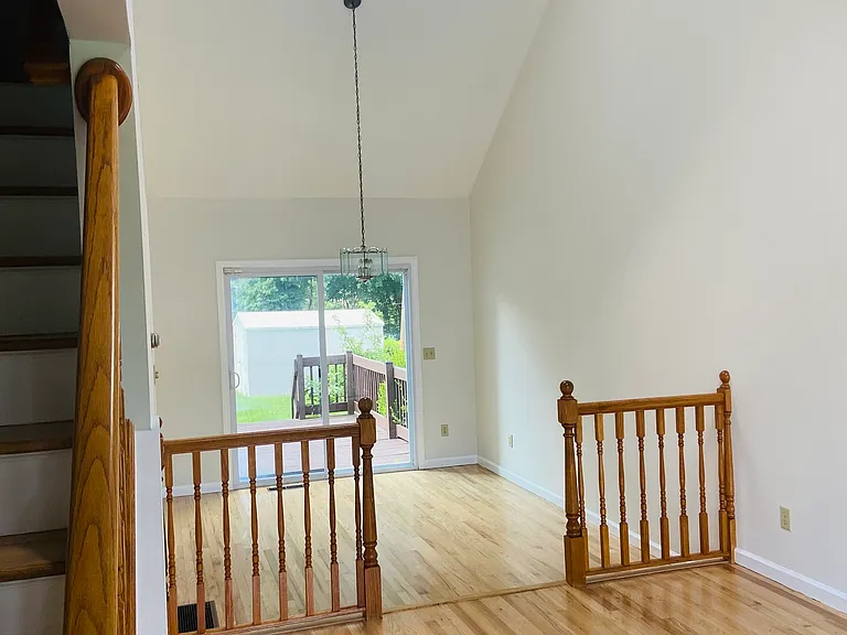 175 Meadows End Rd — Photo 8