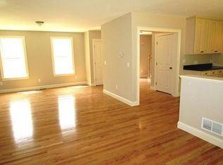 244 Fiske Hill Rd, Sturbridge, MA 01566