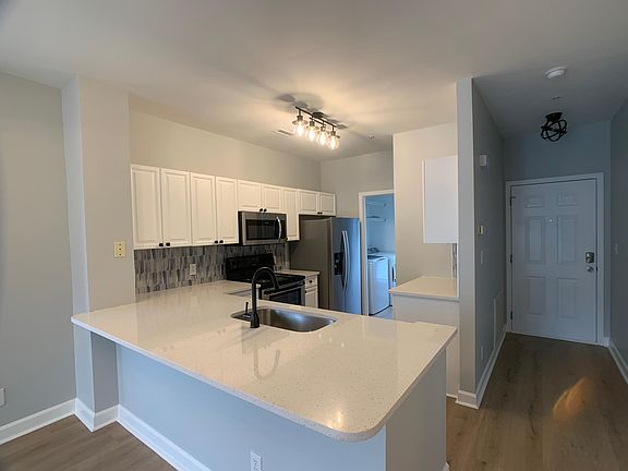 2nd image of 18832 Nautical Dr APT 38