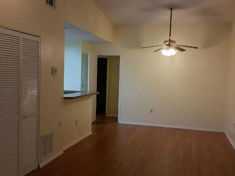 1307 Azalea Way — Photo 1