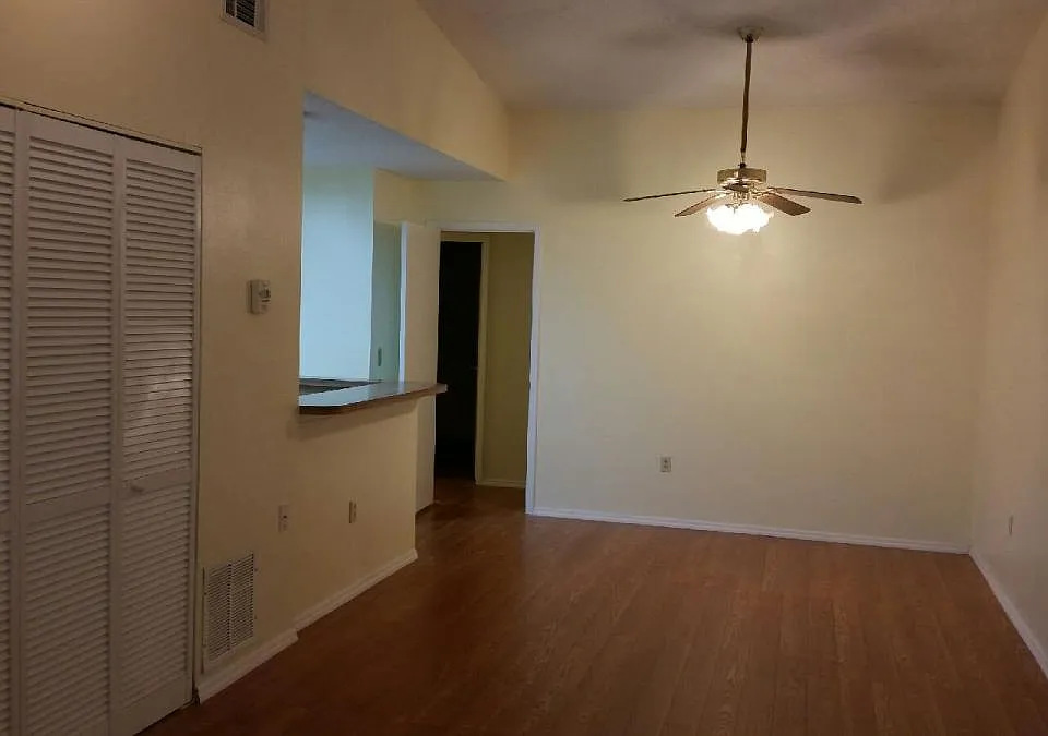 1307 Azalea Way