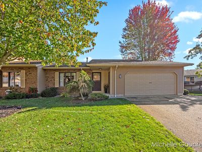 6655 Leisure Way Dr SE, Caledonia, MI, 49316