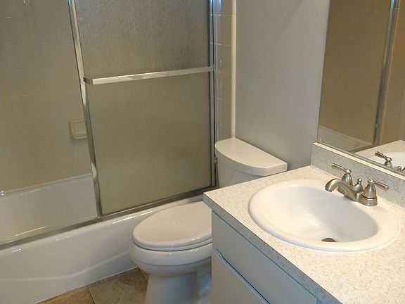 2nd image of 1056 Continentals Way Floor 2