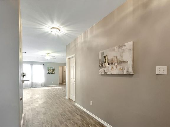 5th image of 3291 Gladewater Ln