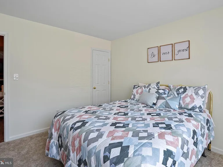1307 Pendleton Ln — Photo 27