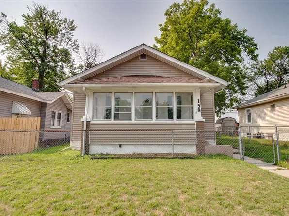 158 E Acton Ave, Wood River, IL 62095