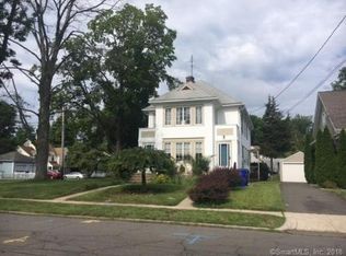 75 Lancaster Rd, West Hartford, CT 06119