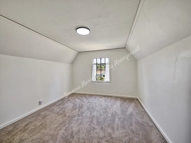 81 Elm Ave — Photo 13