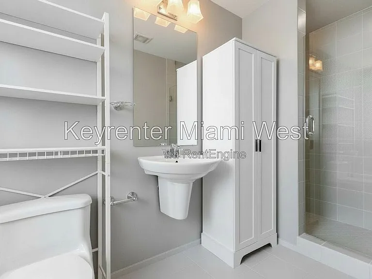 60 SW 13th St #3800 — Photo 19