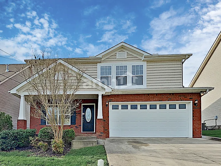 105 Tulip Grove Point — Photo 1