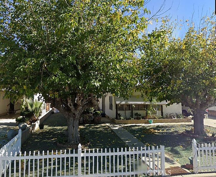1st image of 654 Hillmer Dr