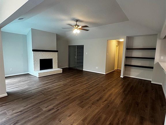 3rd image of 8807 Belle Glen Dr
