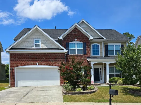 122 Windrush Ln, Durham, NC 27703