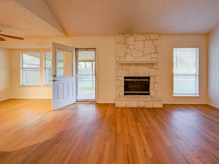 230 Cibolo Branch Dr — Photo 12